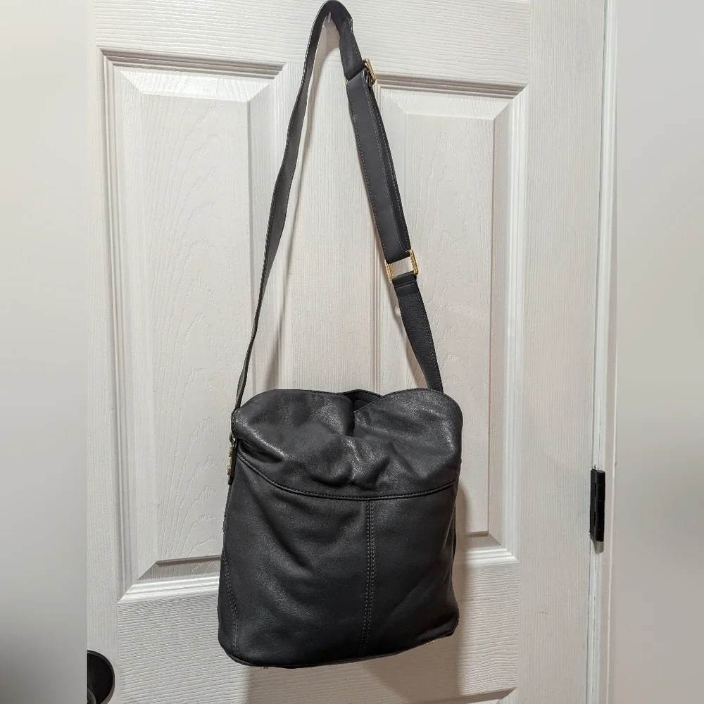 Vintage Elizabeth St. James Crossbody